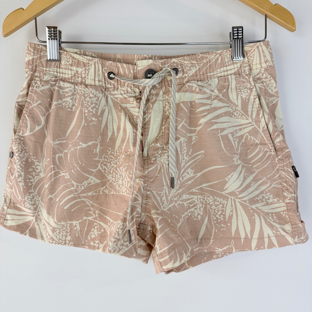 Vuori Ripstop Shorts Womens Small Pink Salt Rainforest Tropical Leaf VW364